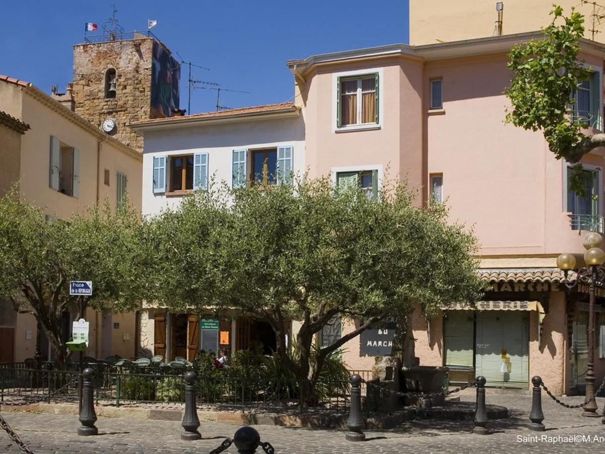 Spacieux 3 Pieces Avec Terrasse, Piscine Et Garage, A 2 Pas De La Plage - Saint Raphael - Fr-1-226A-274 Εξωτερικό φωτογραφία