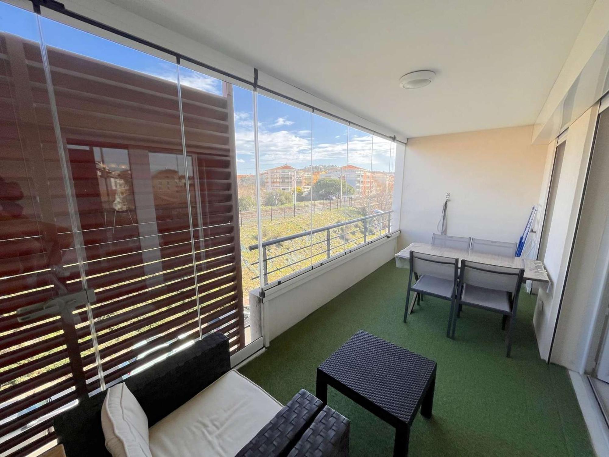 Spacieux 3 Pieces Avec Terrasse, Piscine Et Garage, A 2 Pas De La Plage - Saint Raphael - Fr-1-226A-274 Εξωτερικό φωτογραφία